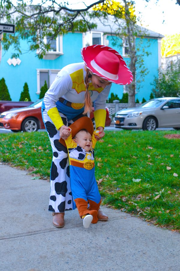 jesse and woody toy story costumes