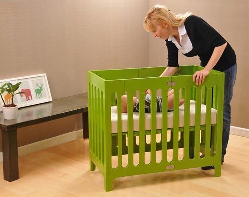 bloom mini crib for small spaces