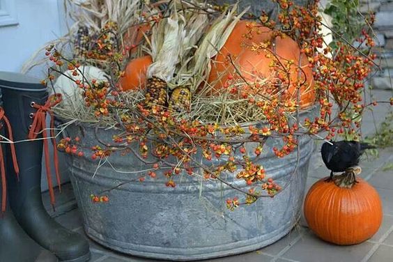 Decorating a galvanized bucket