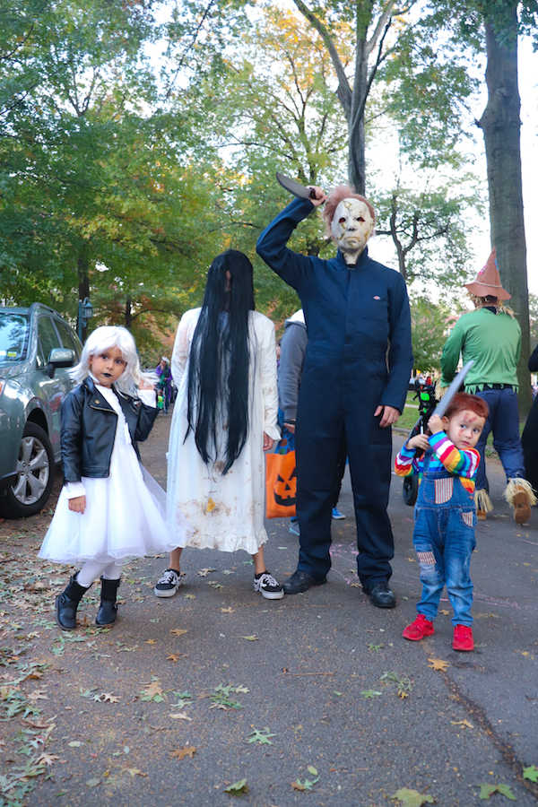 Family costumes for families if you love horror!